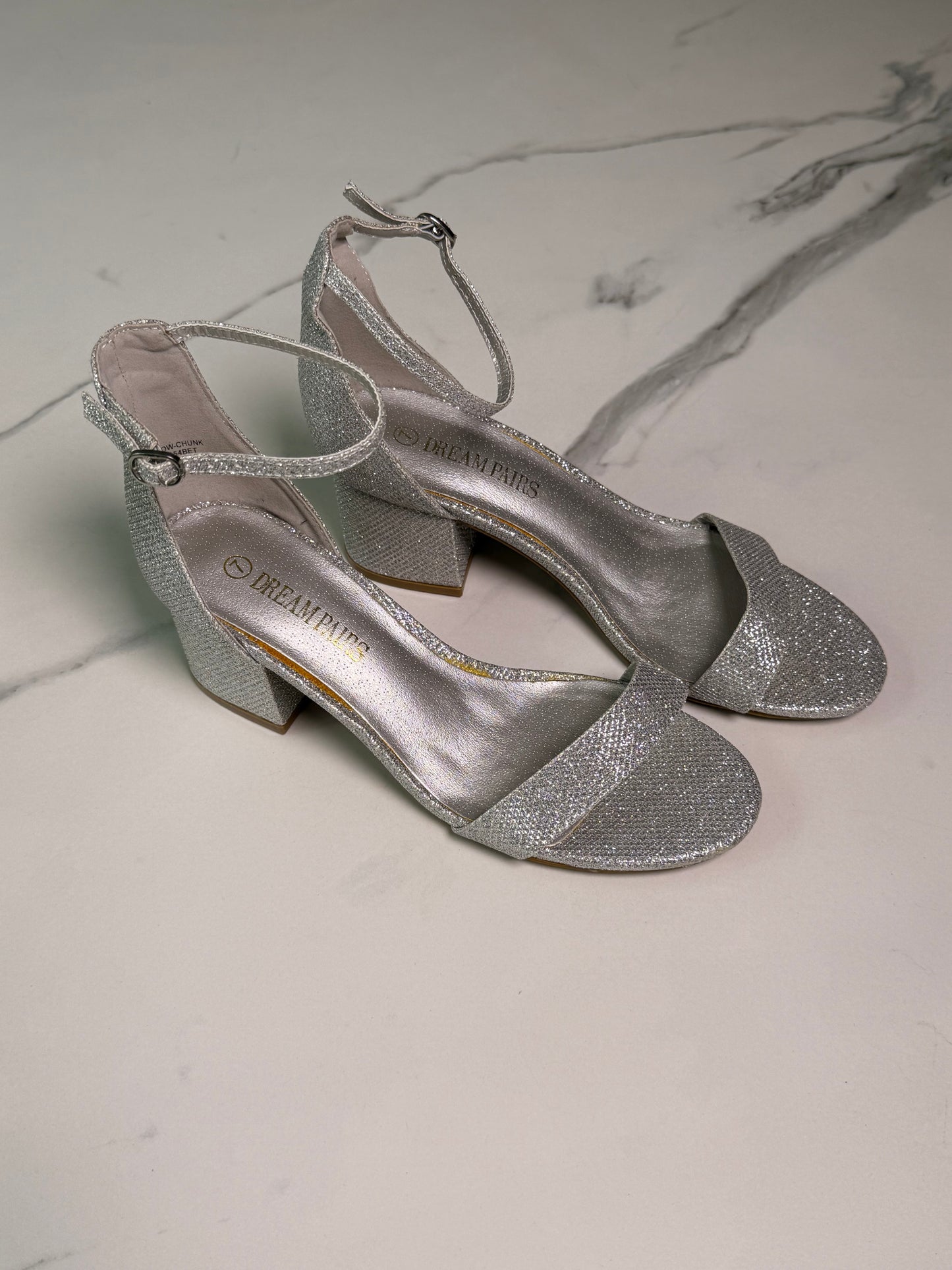 Tacones Dream Pairs (Talla 7)