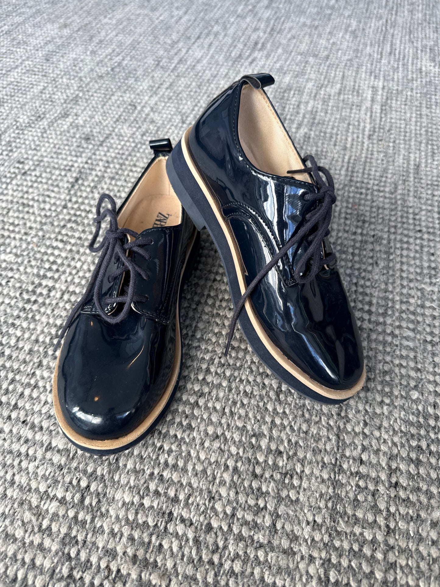 Calzado de Niño Zara (Talla 32)