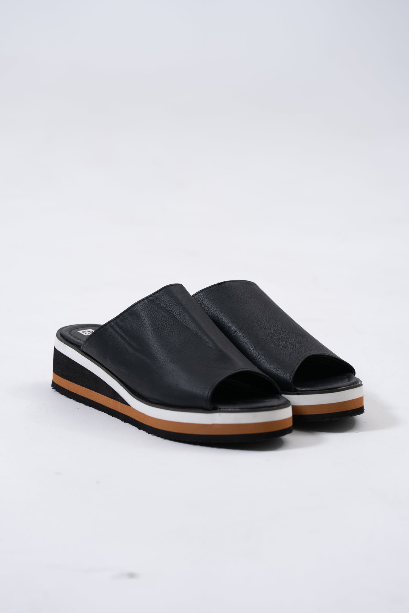 Calzado De Mujer Negro (Talla: 43)