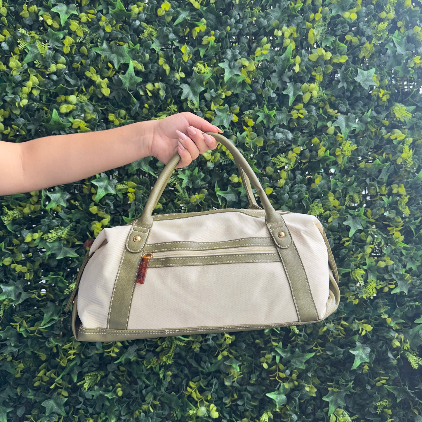 Cartera Estee Lauder