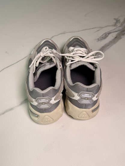 Zapatillas Unisex New Balance 725 (Talla 8.5 de Hombre/ 10 de Mujer)