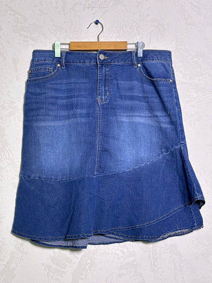 Falda Est. 1946 (Talla 14)