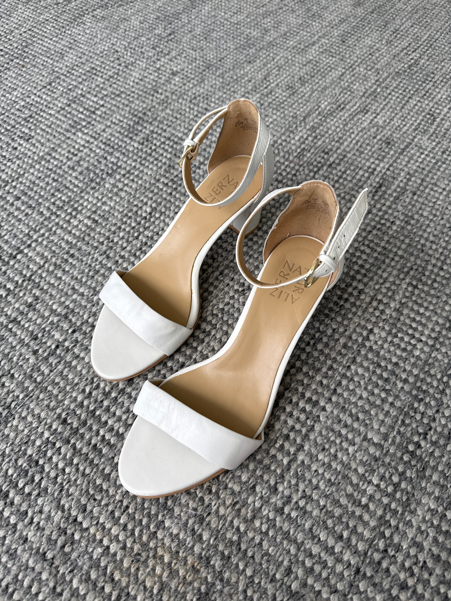 Tacones Naturalizer (Talla 6.5)