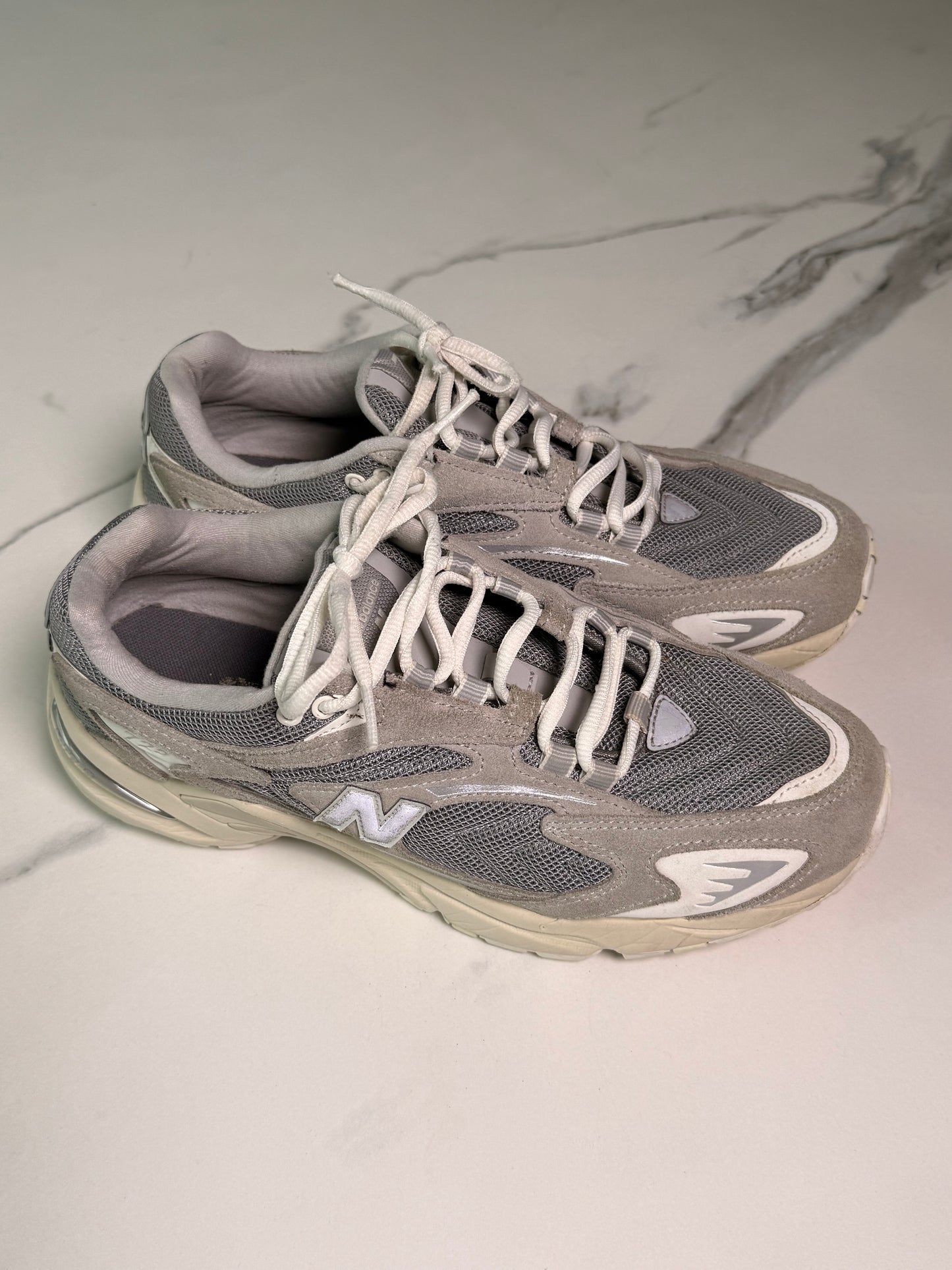 Zapatillas Unisex New Balance 725 (Talla 8.5 de Hombre/ 10 de Mujer)