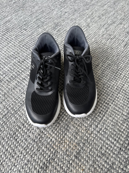 Zapatillas de Mujer Izod (Talla 6.5)