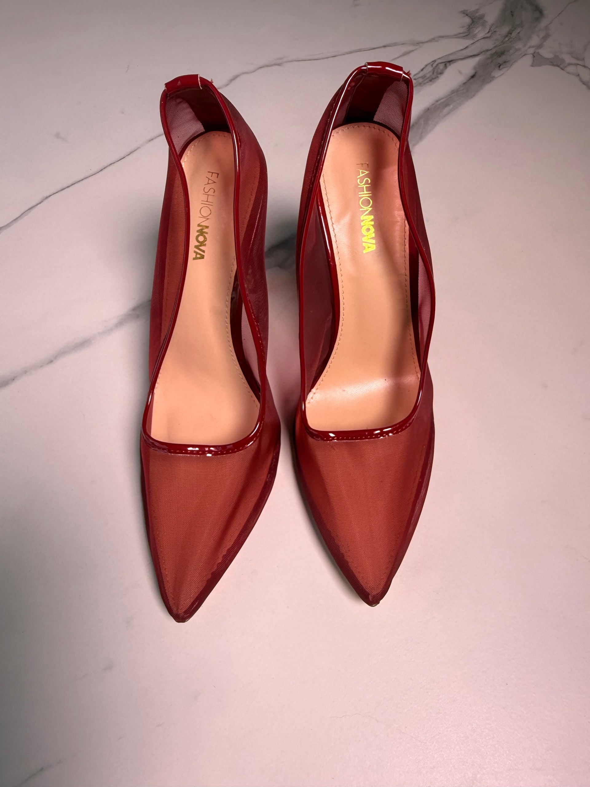 Tacones Fashion Nova (Talla 8.5)