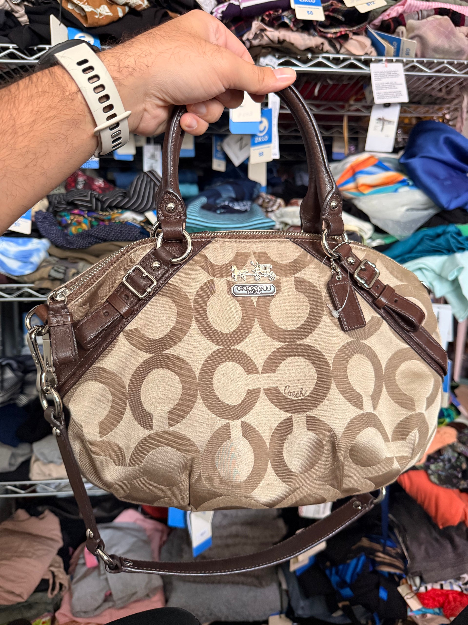 Cartera Coach