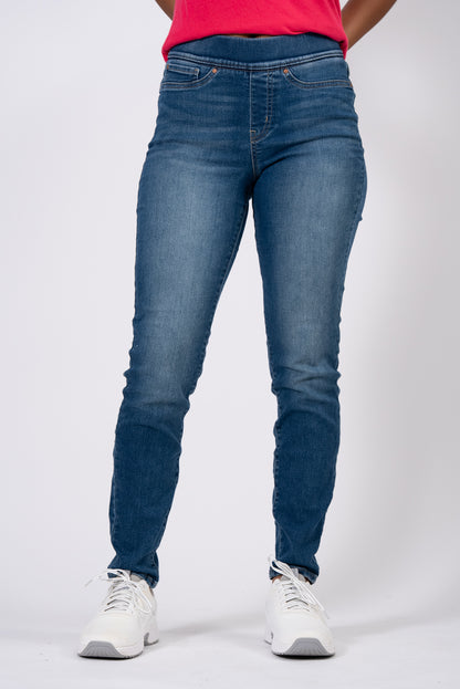 Jeans De Mujer Levis (Talla: 27 y 30)