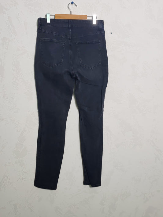 Jeans H&M (Talla 10)